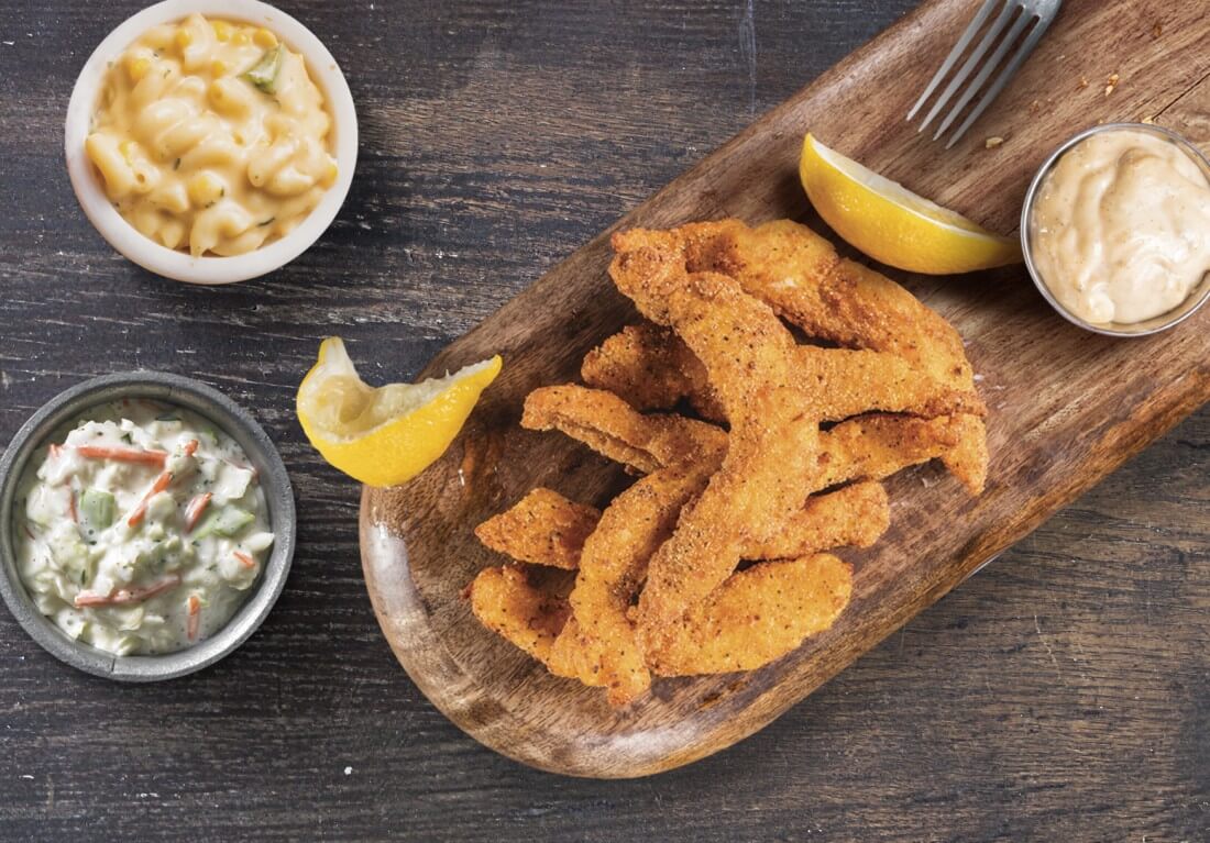 Seafood - Famous Daves DMV - catfish_platter