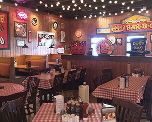 Interior of Famous Dave's Alexandria restaurant